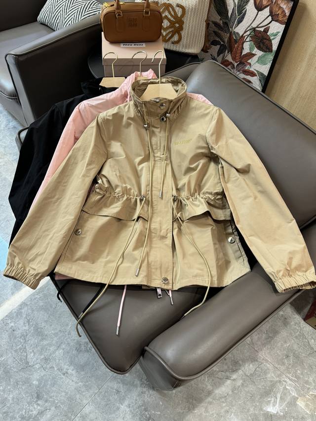 Lf24030#新款外套 Burberry 抽绳设计显瘦 短款外套 杏色 粉色 黑色 Uk4 6 8 10