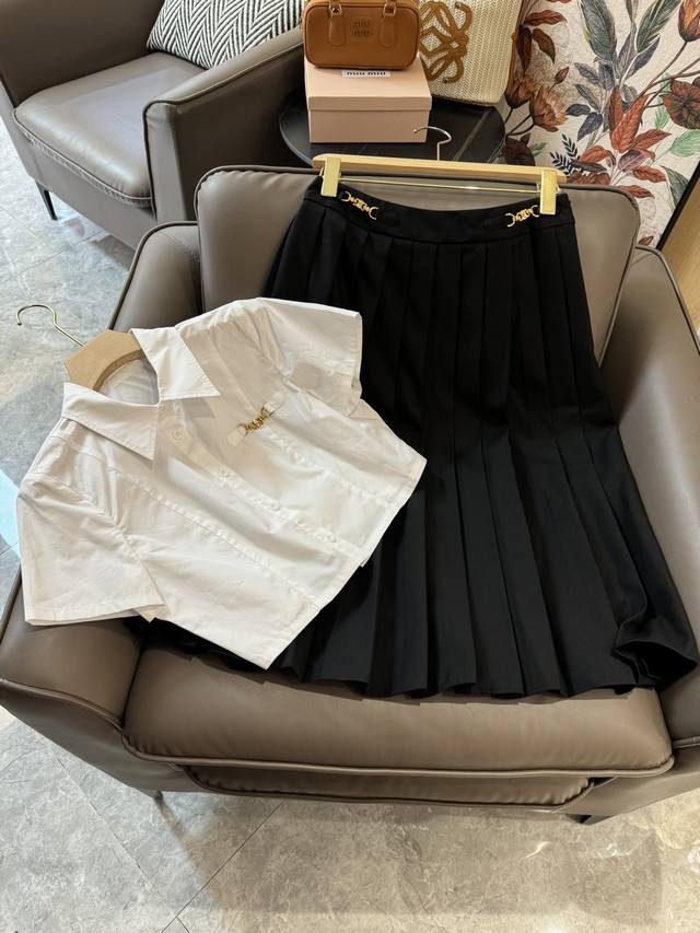 Mq24014#新款套装 Celine 短袖白衬衫上衣压褶子半裙 套装 黑色 灰色 Sml