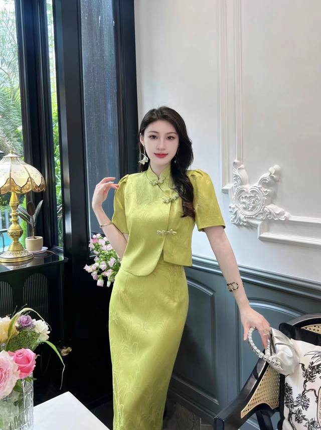 新中式时尚气质优雅盘扣上衣半裙套装 两色smlxl