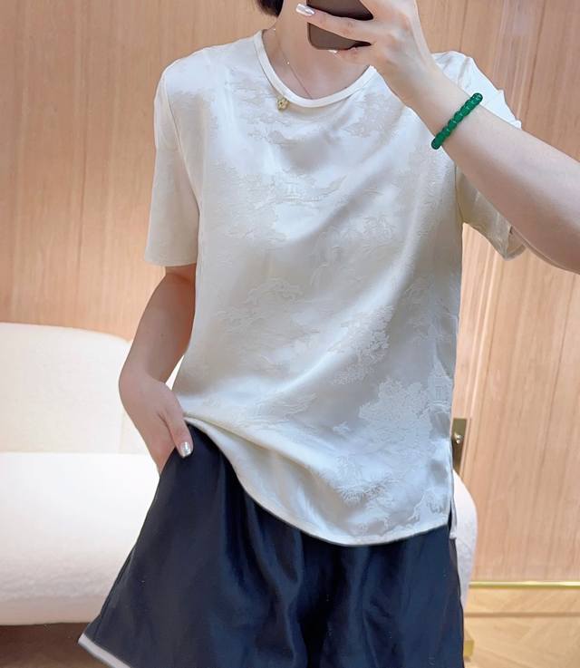 新品分享 夏季新款新中式短袖 面料： 高密人丝提花 颜色： 粉色 白色 尺码：S-Xl
