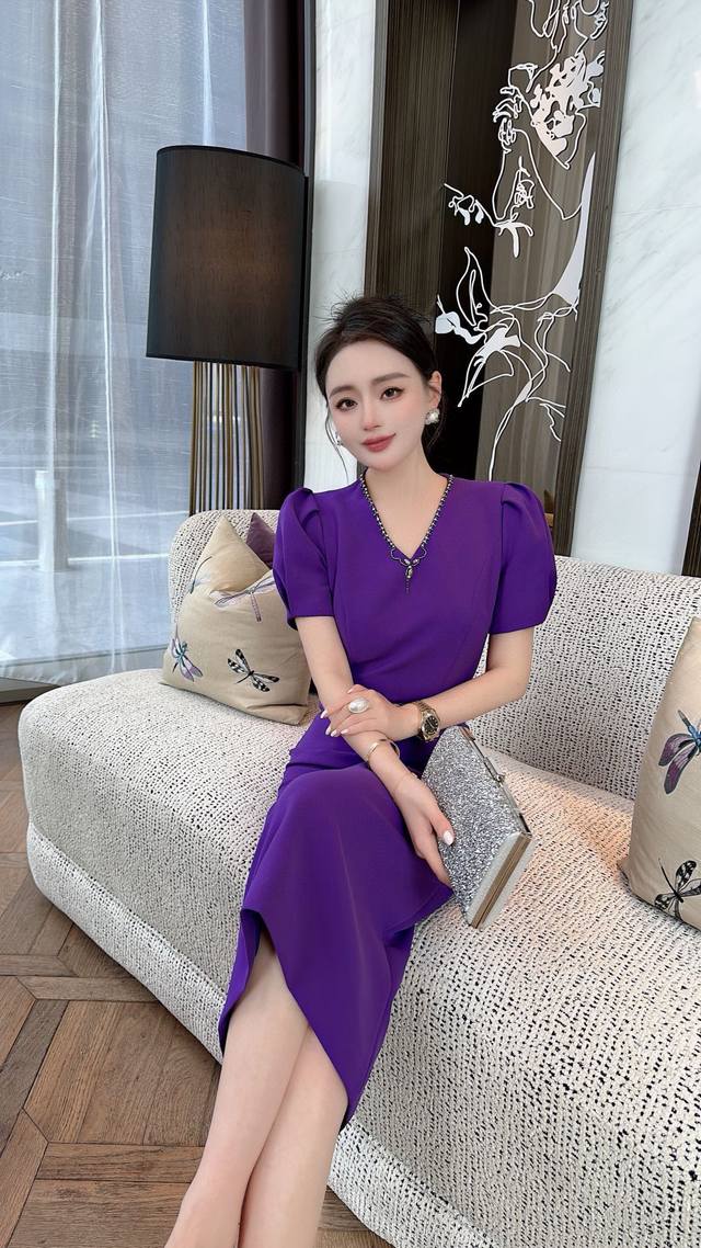 夏季新款连衣裙 工艺：钉珠 颜色：红色 紫色 码数：S～Xxxl