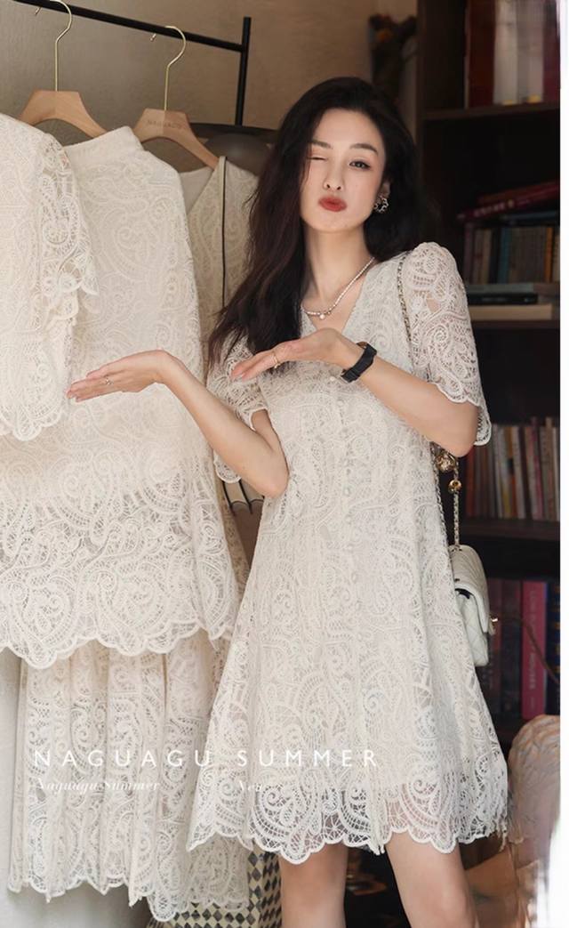 连衣裙 2054夏季新款短款白色气质v领镂空收腰显瘦法式裙子smlxl