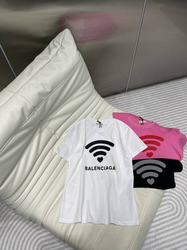 Balencia**巴黎世* 520限定款 Wifi 短袖t恤情侣款 纯棉面料 颜色: 黑色 白色 粉色