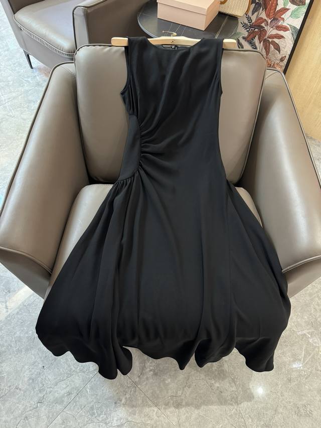 Jc029#新款连衣 小黑裙 日本 三醋酸 显瘦收腰无袖黑色连衣裙 36 38 40 42