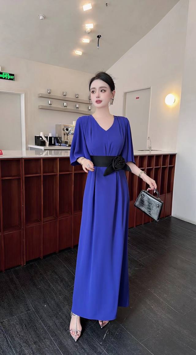 夏季新款连衣裙 品牌：土耳其系列 工艺：撞色花朵腰带 颜色： 紫色 梅红 花的 码数：S～ Xl
