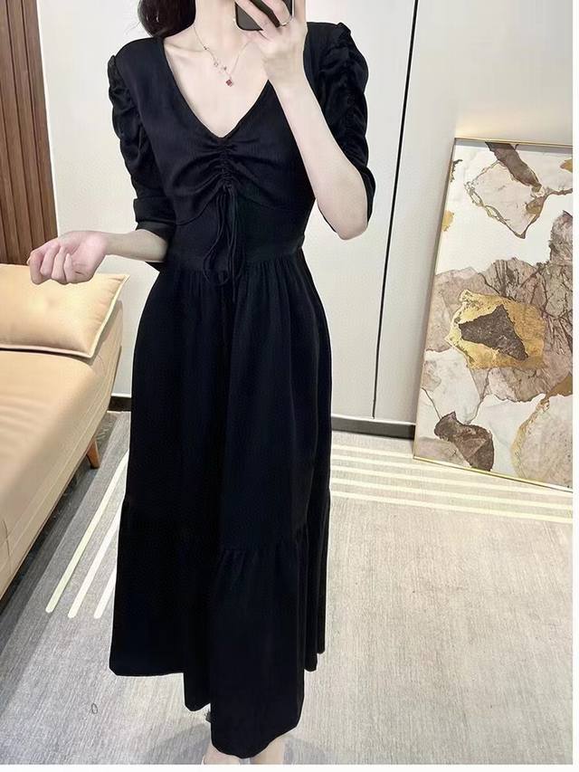 法式轻奢风v领设计显瘦真丝黑色连衣裙 面料：19姆米真丝双桥 颜色：黑色 Smlxl Xxl