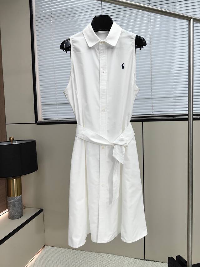 码数：S-M-L 白月光来了这款白色连衣裙可是我的心头好！你看看这个v领设计，既修饰了颈部线条，还让人看起来更显瘦。