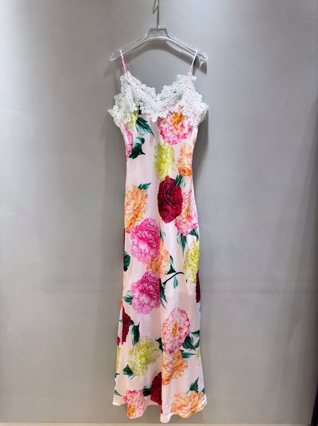 Dolce & Gabbana 女士 新品性感蕾丝水溶花边拼接花朵印花吊带长裙连衣裙 。Smlxl