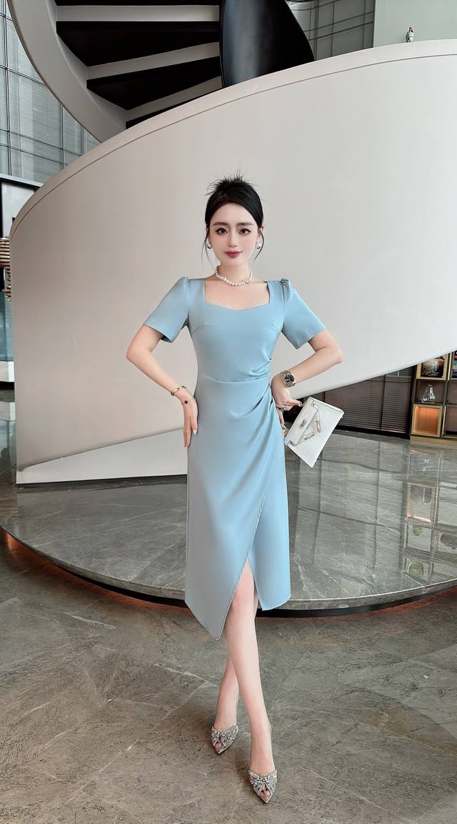 连衣裙 爆款连衣裙上新、韩国段面料、柔软亲肤、原创设计作品、高端上档次、3色、S- Xl4个码、