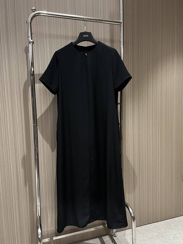 新款极简主义设计连衣裙 胸前镂空直筒宽松 慵懒气质两侧口袋 度假休闲 黑色白色 S-Xl