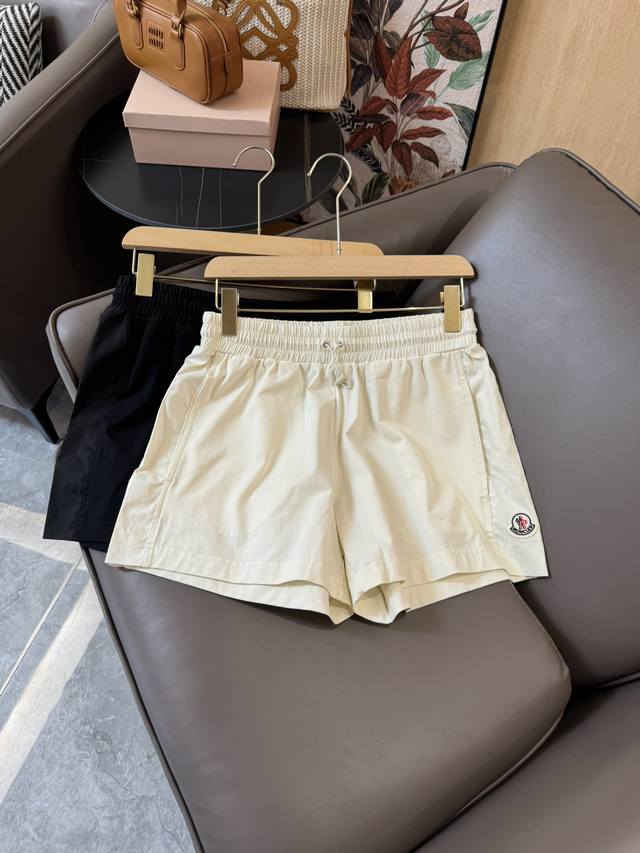 Dh991#新款短裤 Moncler 最新款 抽绳设计 小logo 经典色 百搭短裤 米白色 黑色 Sml