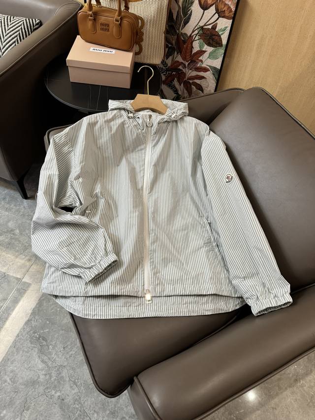 Qgl24007#新款外套 Moncler 最新款条纹 锦纶面料 长袖夹克外套 顶级版 1-2-3 码