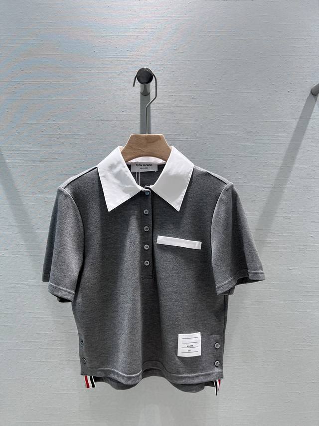 Thom Brown* 24Ss春夏新款 撞色翻领短袖polo上衣 真的做到了无论什么身材都能穿，包容性好，简约随性，还能修饰肩膀和手臂线条，基本不挑人穿，上身