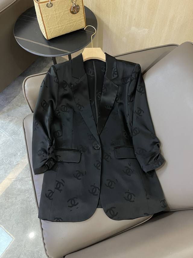 Hxz032#新款外套 Chanel 顶级 醋酸面料 提花 一粒扣 西装外套 黑色 白色 Smlxl