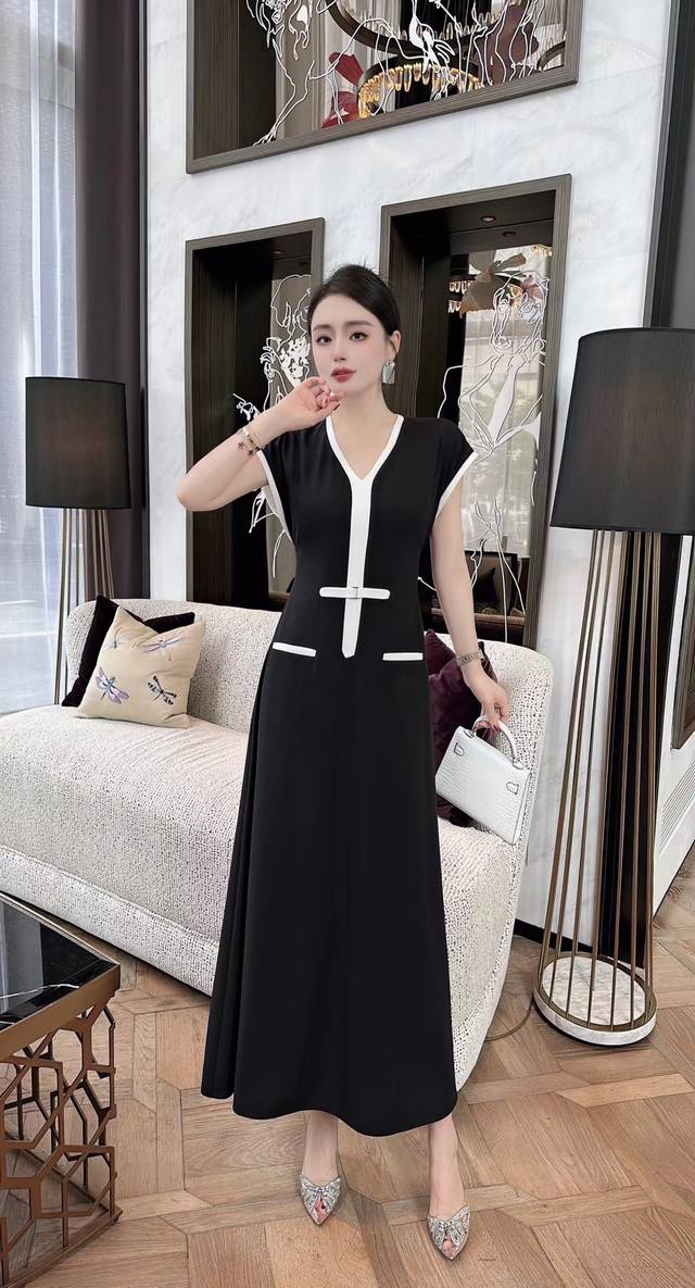 夏季新款连衣裙 品牌：土耳其系列 工艺：单层无里布 颜色： 梅红 兰色 黑色 码数：S～Xxxl