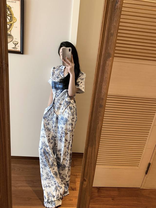 Dio*24专gui蝴蝶印花缎面家居服套装～～Sml