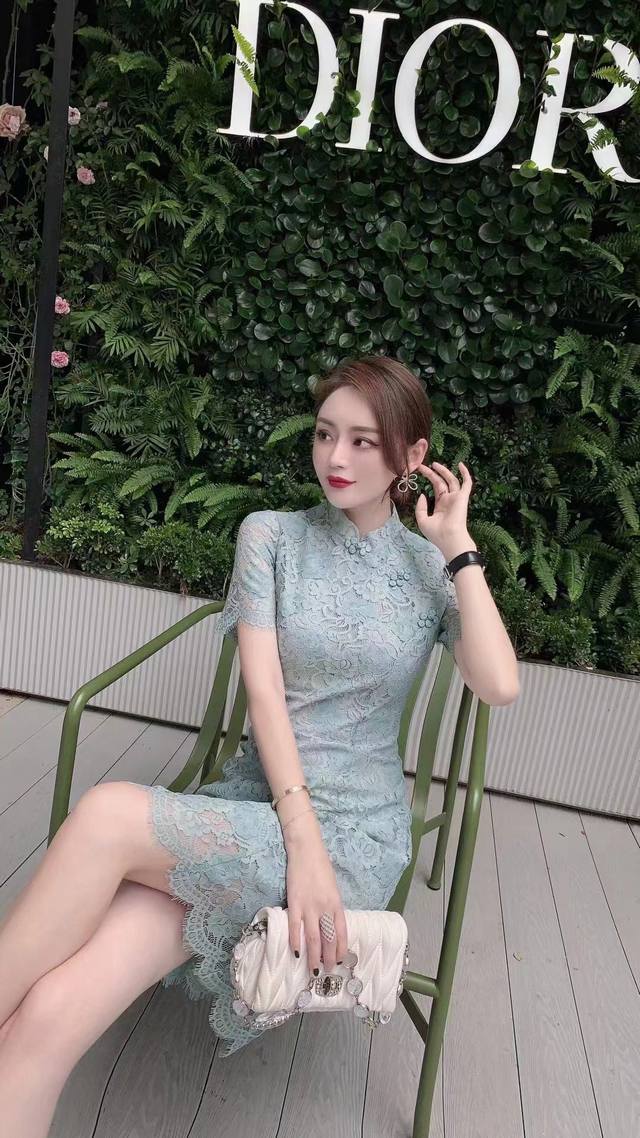 改版蕾丝旗袍裙出货 进口对花蕾丝面料 花纹如浮雕般精致 面料质感好 蓝绿色 粉色s M L Xl Xxl