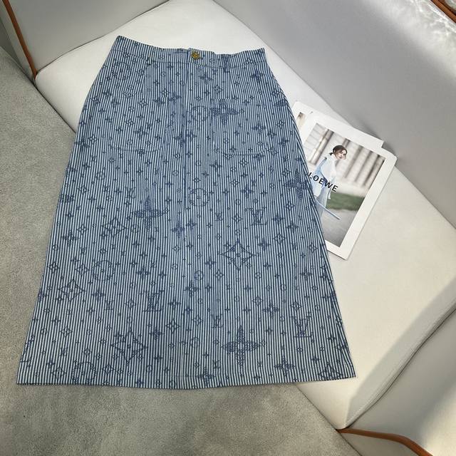 Louis Vuitto* 24Ss春夏新款条纹半身裙 条纹图案印花 时尚大气 单色三码sml