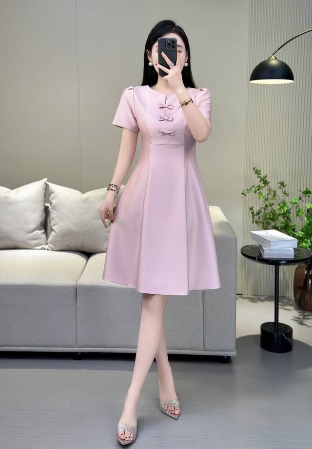 连衣裙 原创设计师新款丝毛裙出货 薄款面料 收腰显瘦款 大红 粉色 米色s-Xxl