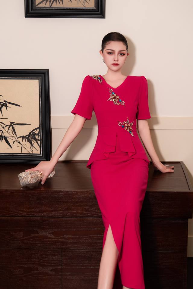 连衣裙 夏季新款连衣裙 品牌：土耳其系列 颜色： 红色 黑色 码数：M～Xxxl