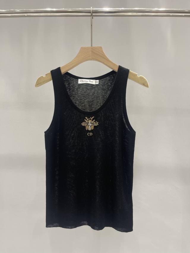 上新 高版本 Dior 24夏季新品 刺绣手工钉珠蝴蝶，针织背心上衣 码数：36、38、40